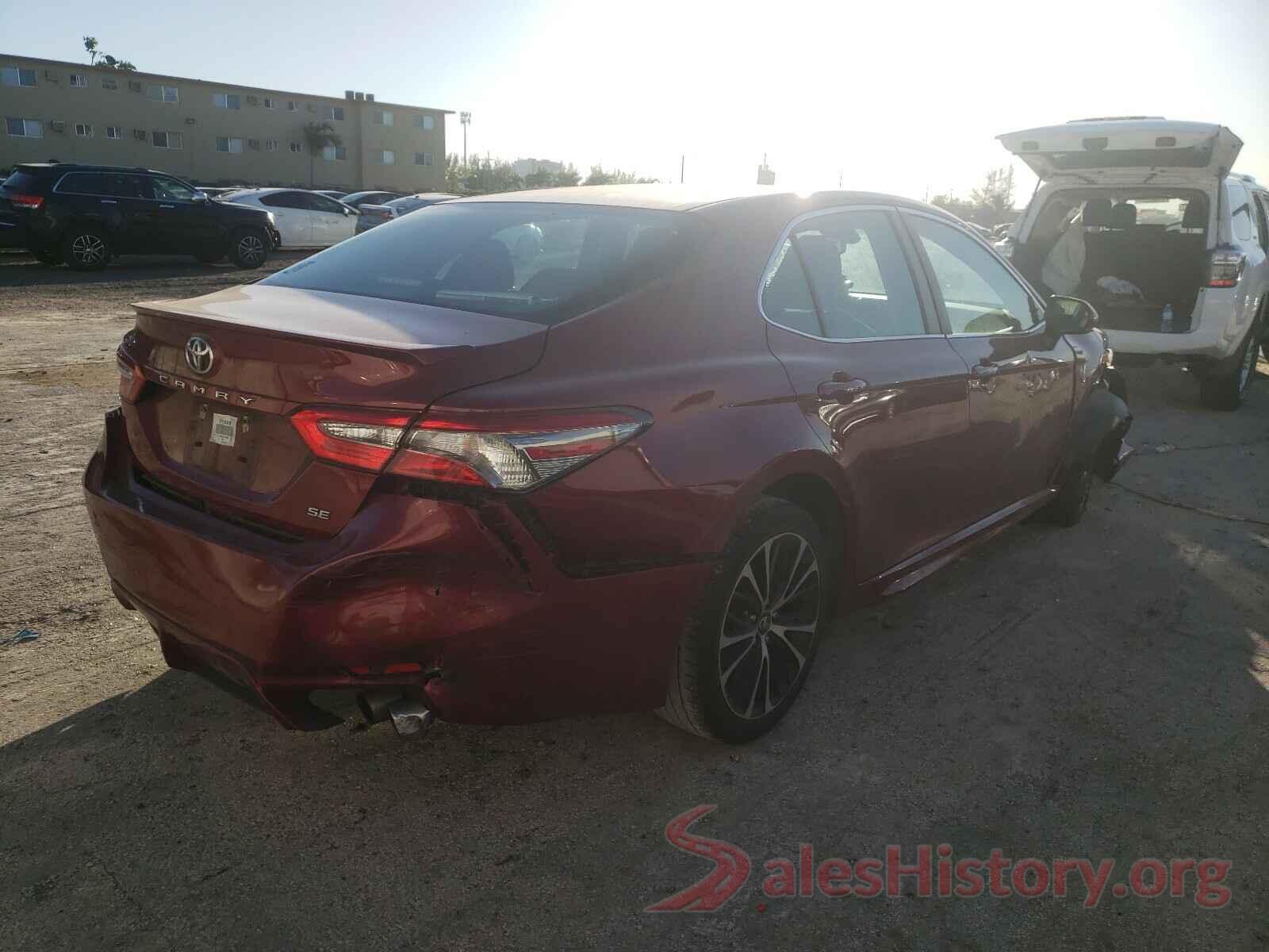 4T1B11HK4JU518605 2018 TOYOTA CAMRY