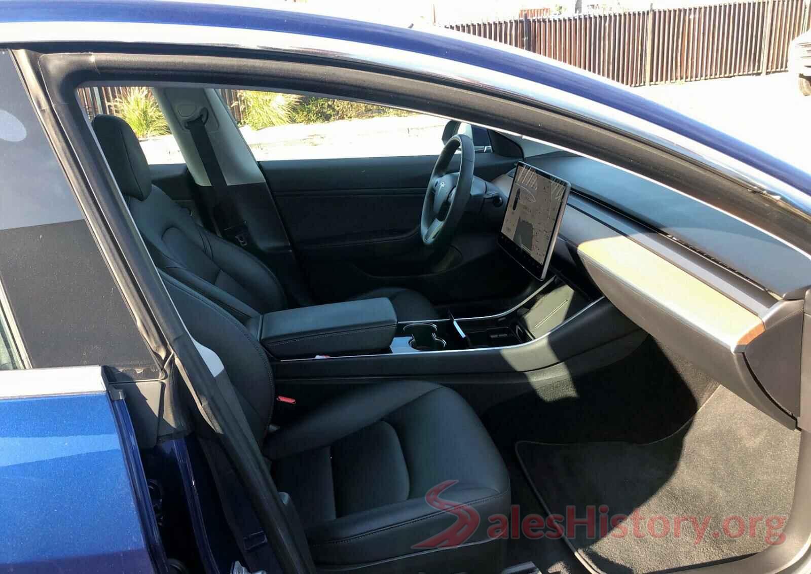 5YJ3E1EA7JF044635 2018 TESLA MODEL 3