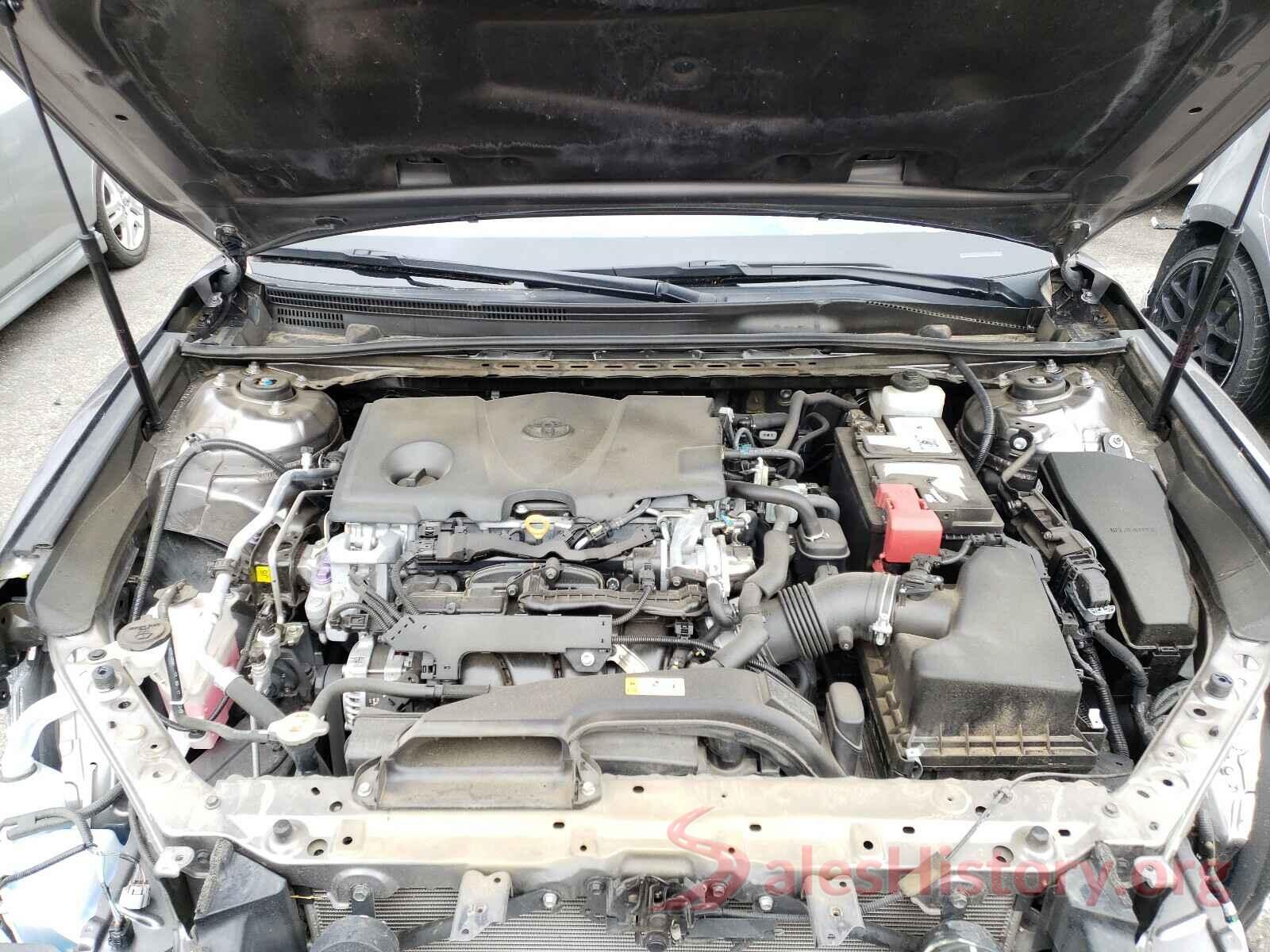 4T1B11HK9JU040049 2018 TOYOTA CAMRY