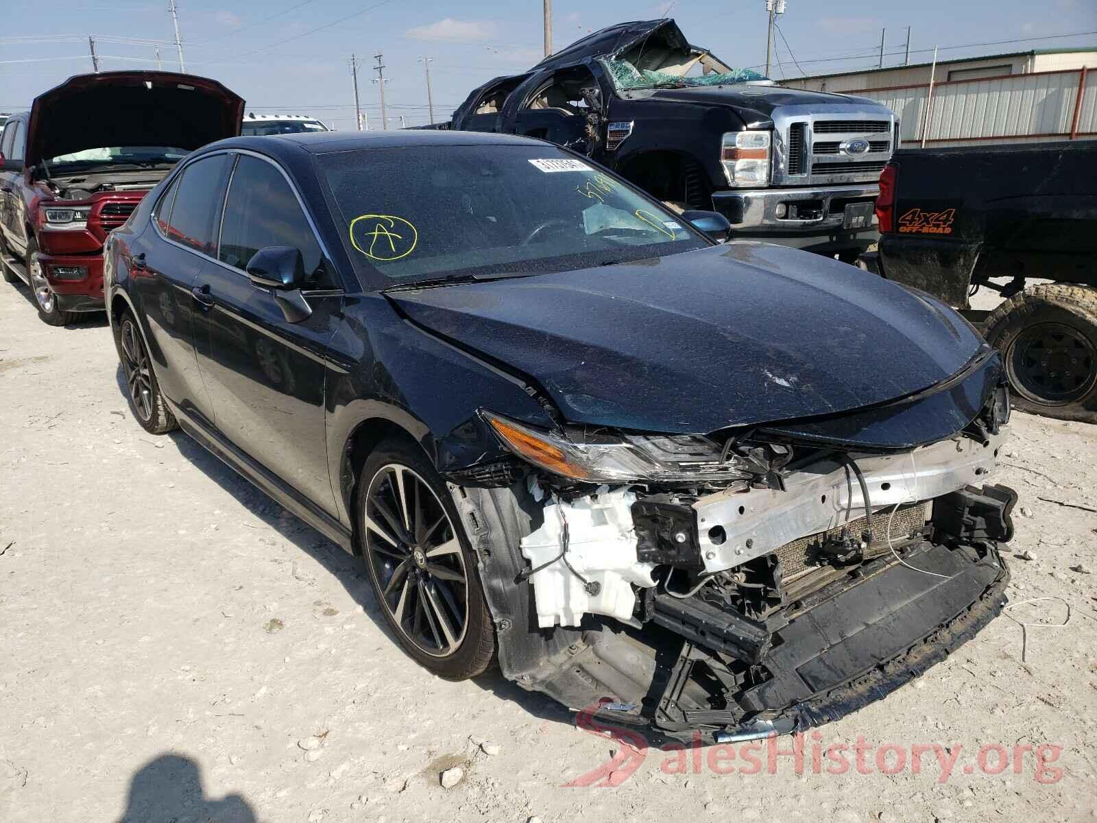 4T1B61HK2JU576911 2018 TOYOTA CAMRY