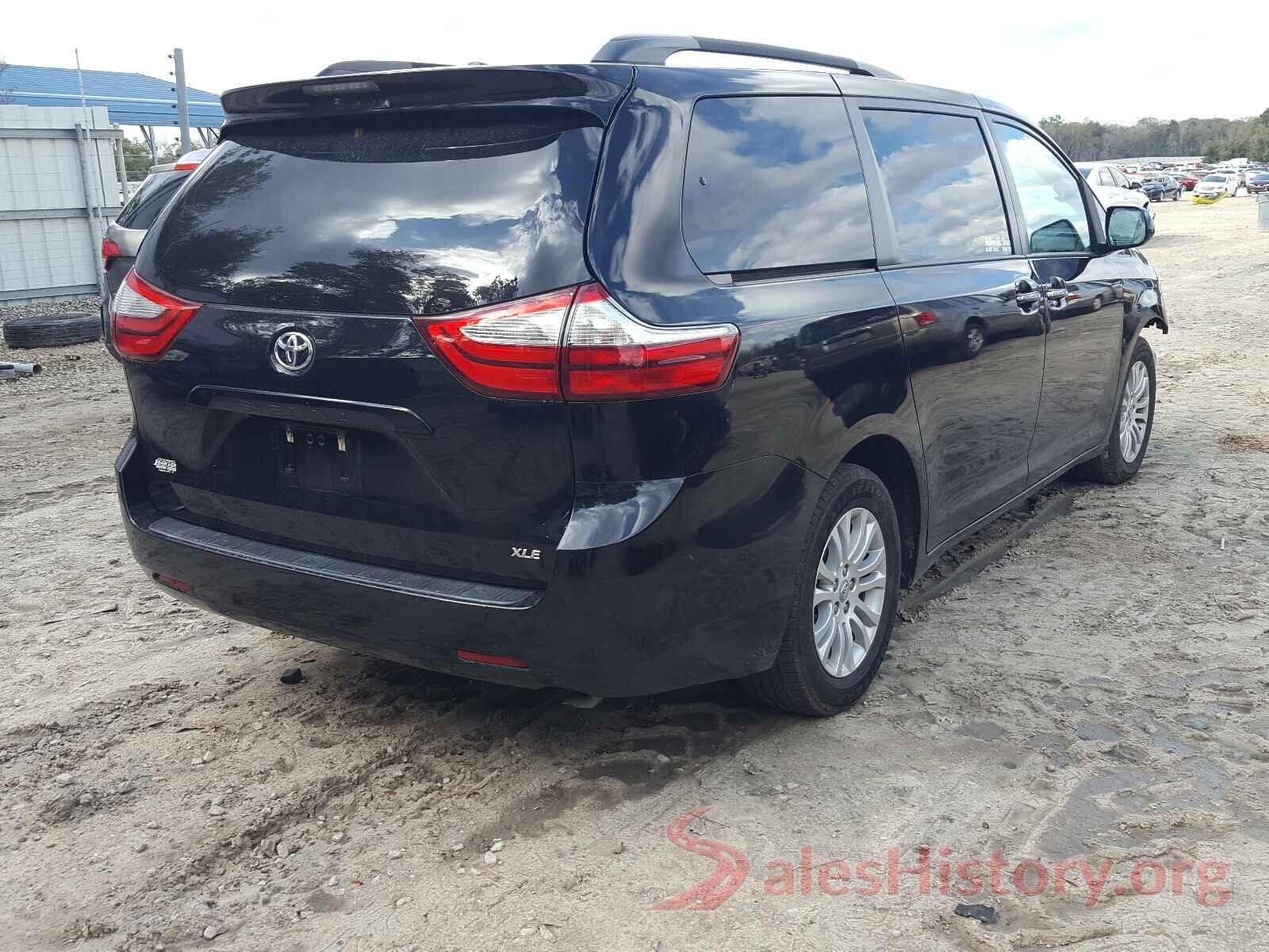 5TDYZ3DC2HS870694 2017 TOYOTA SIENNA