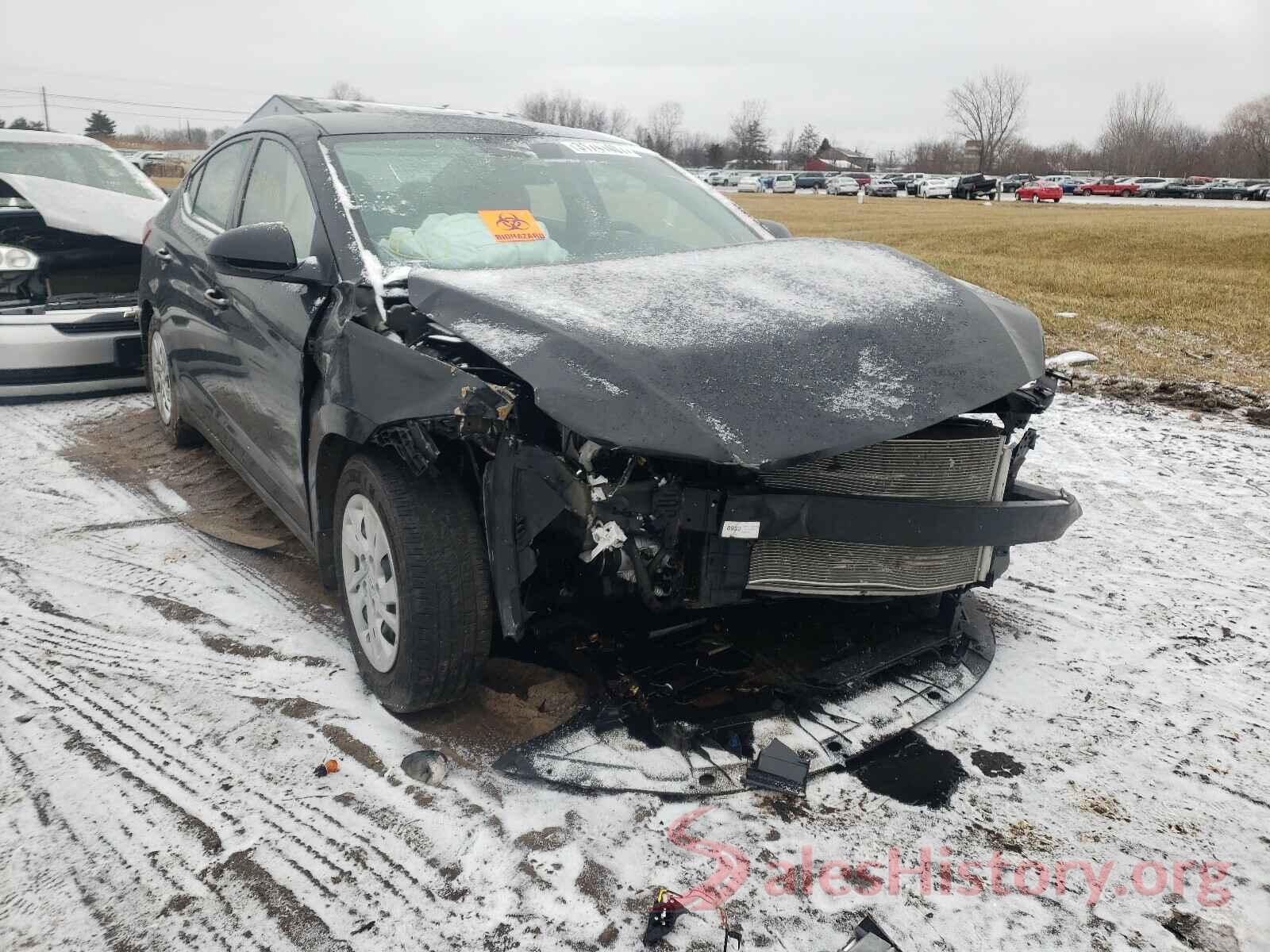 5NPD74LF3JH352806 2018 HYUNDAI ELANTRA