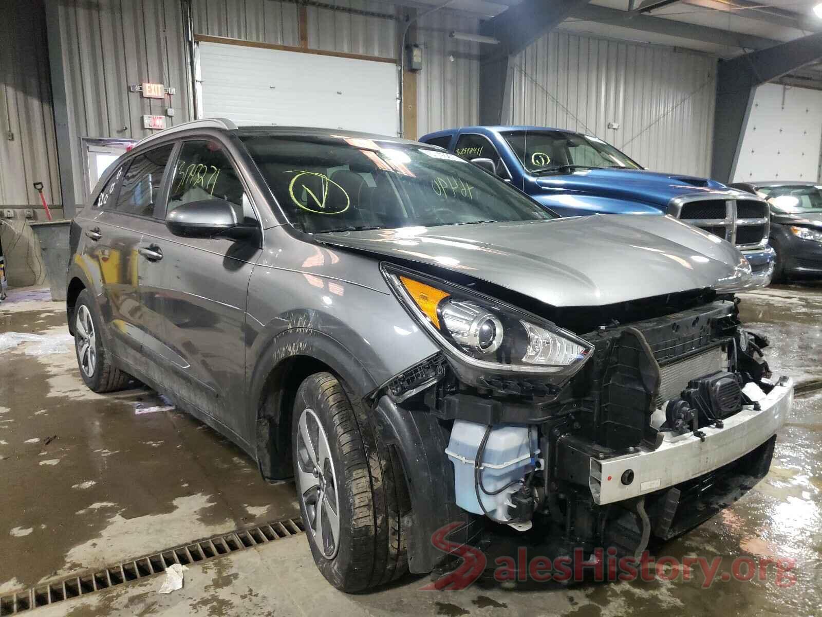 KNDCB3LC2H5053912 2017 KIA NIRO