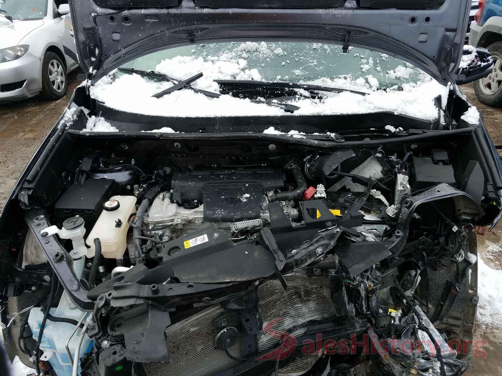 JTMRFREV0JD239864 2018 TOYOTA RAV4