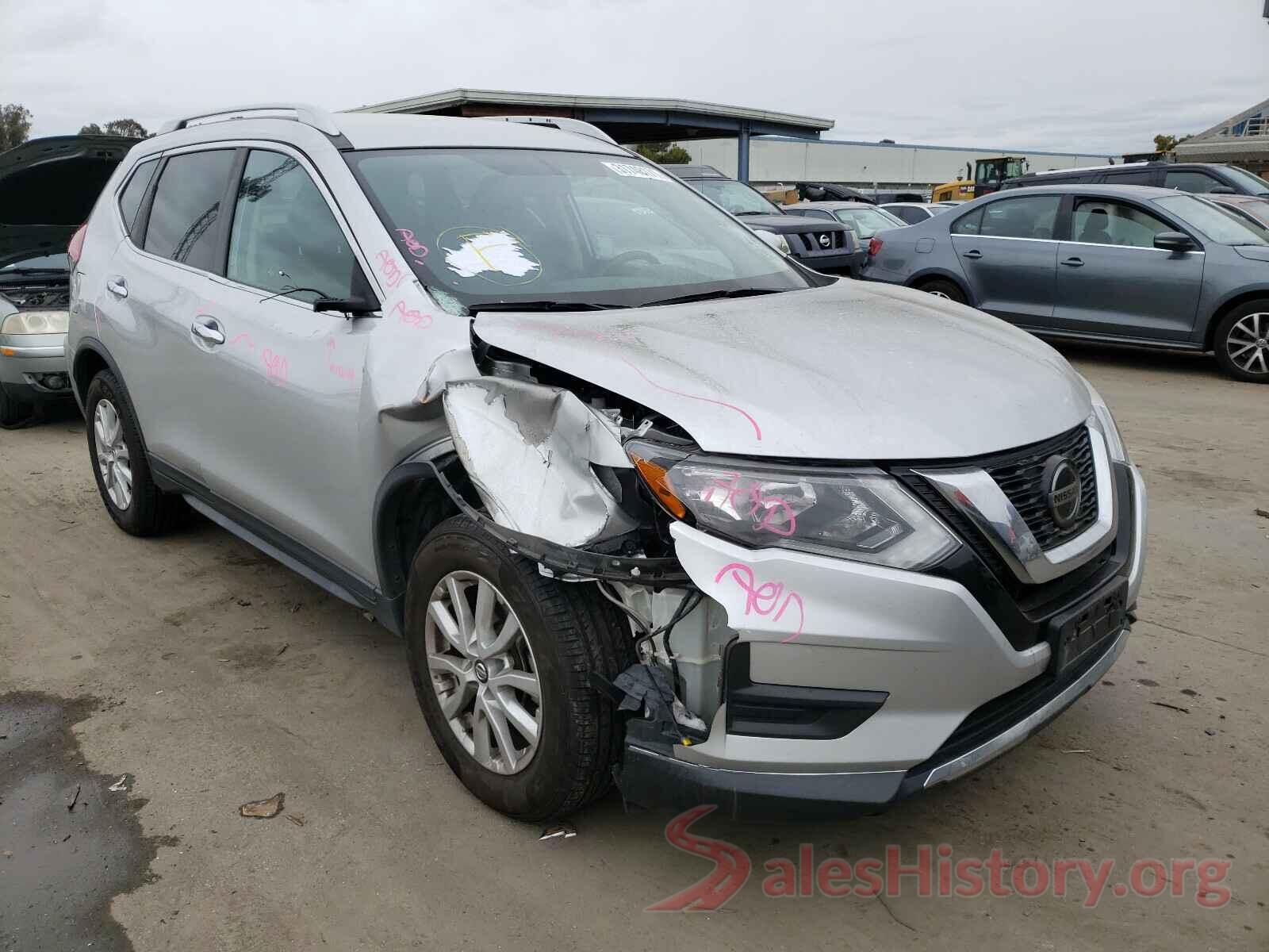 KNMAT2MT3JP510637 2018 NISSAN ROGUE