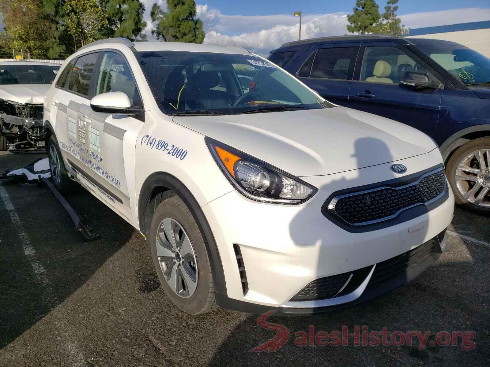 KNDCB3LC2K5352159 2019 KIA NIRO