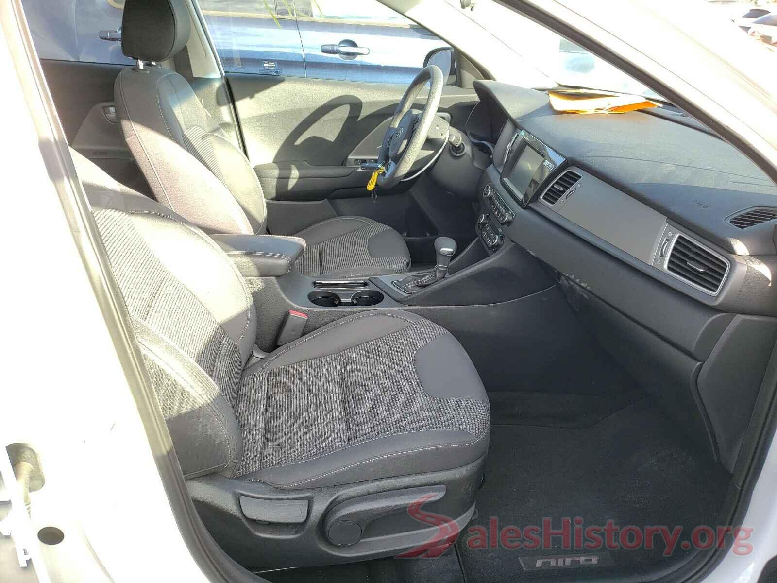 KNDCB3LC2K5352159 2019 KIA NIRO