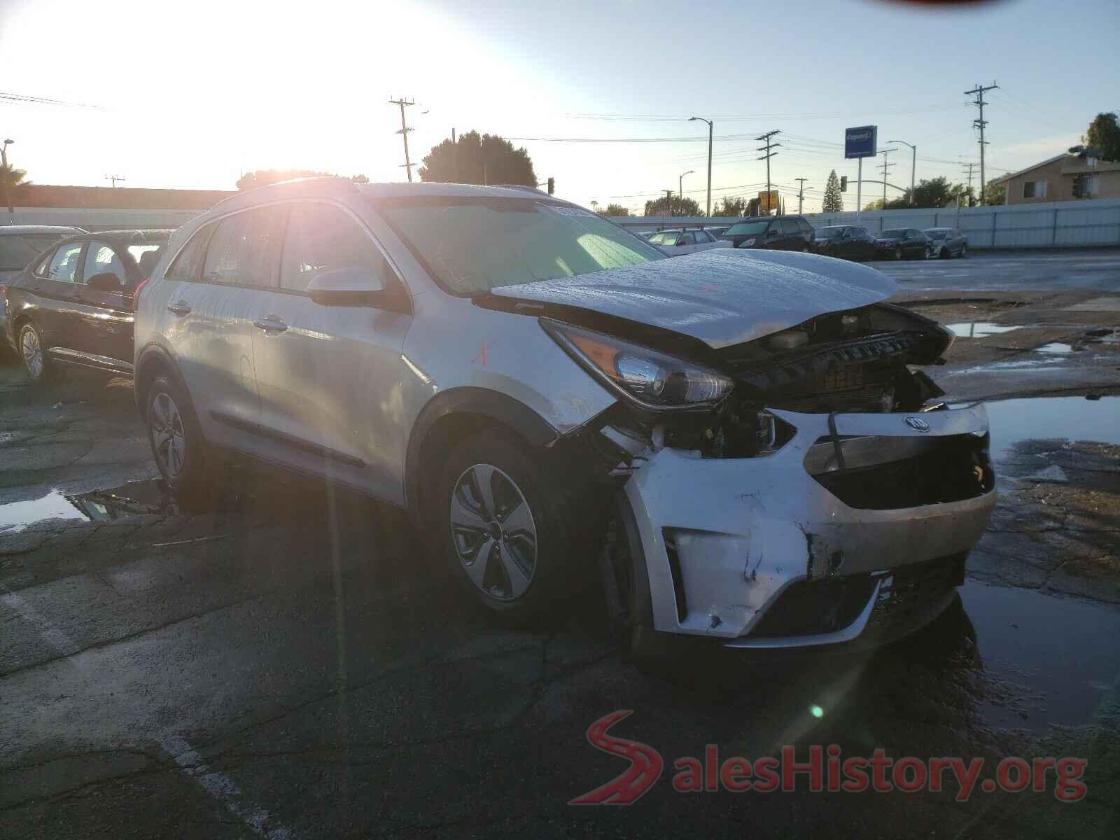 KNDCB3LCXK5345881 2019 KIA NIRO