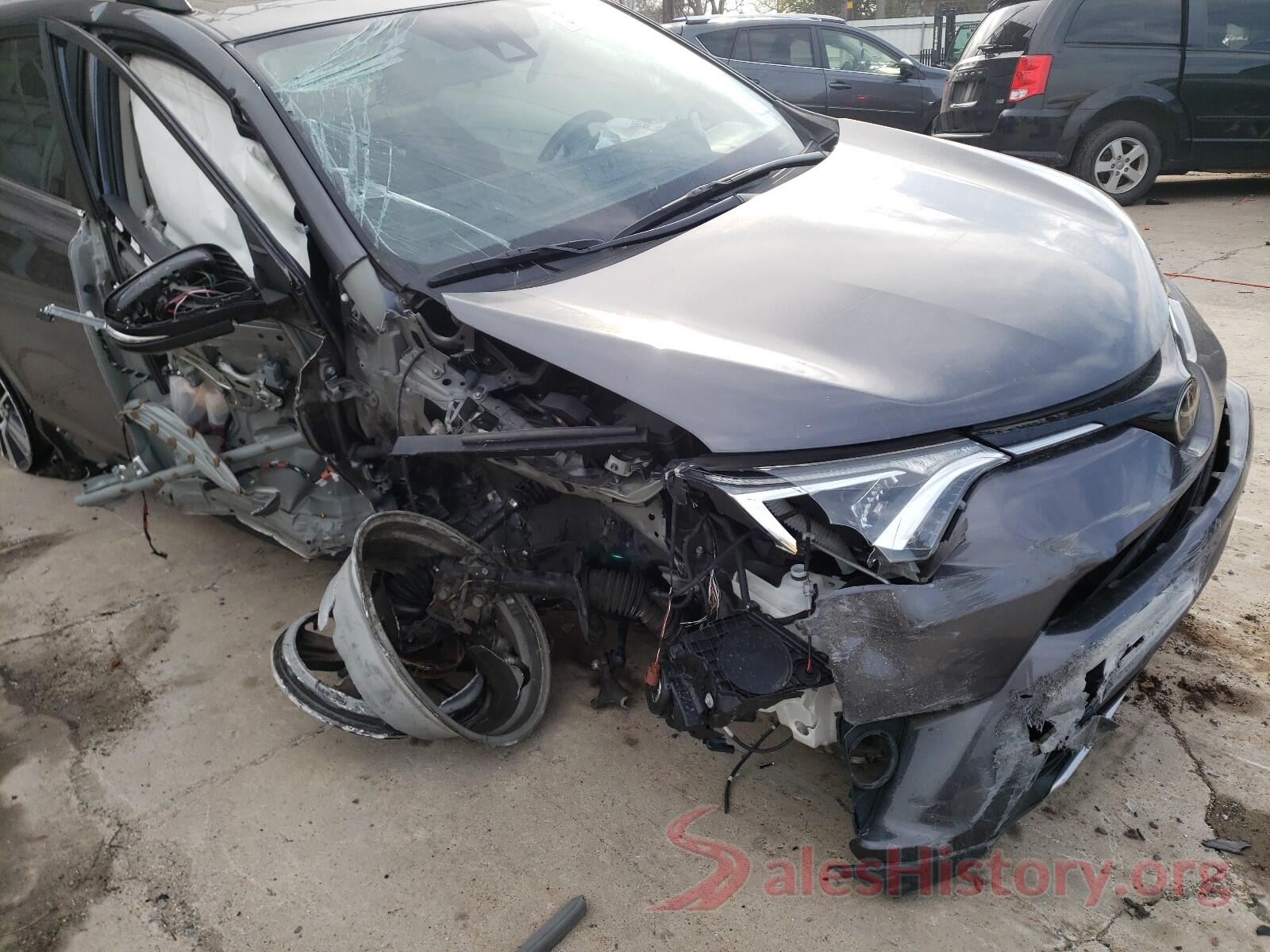 JTMWFREV1JJ184393 2018 TOYOTA RAV4