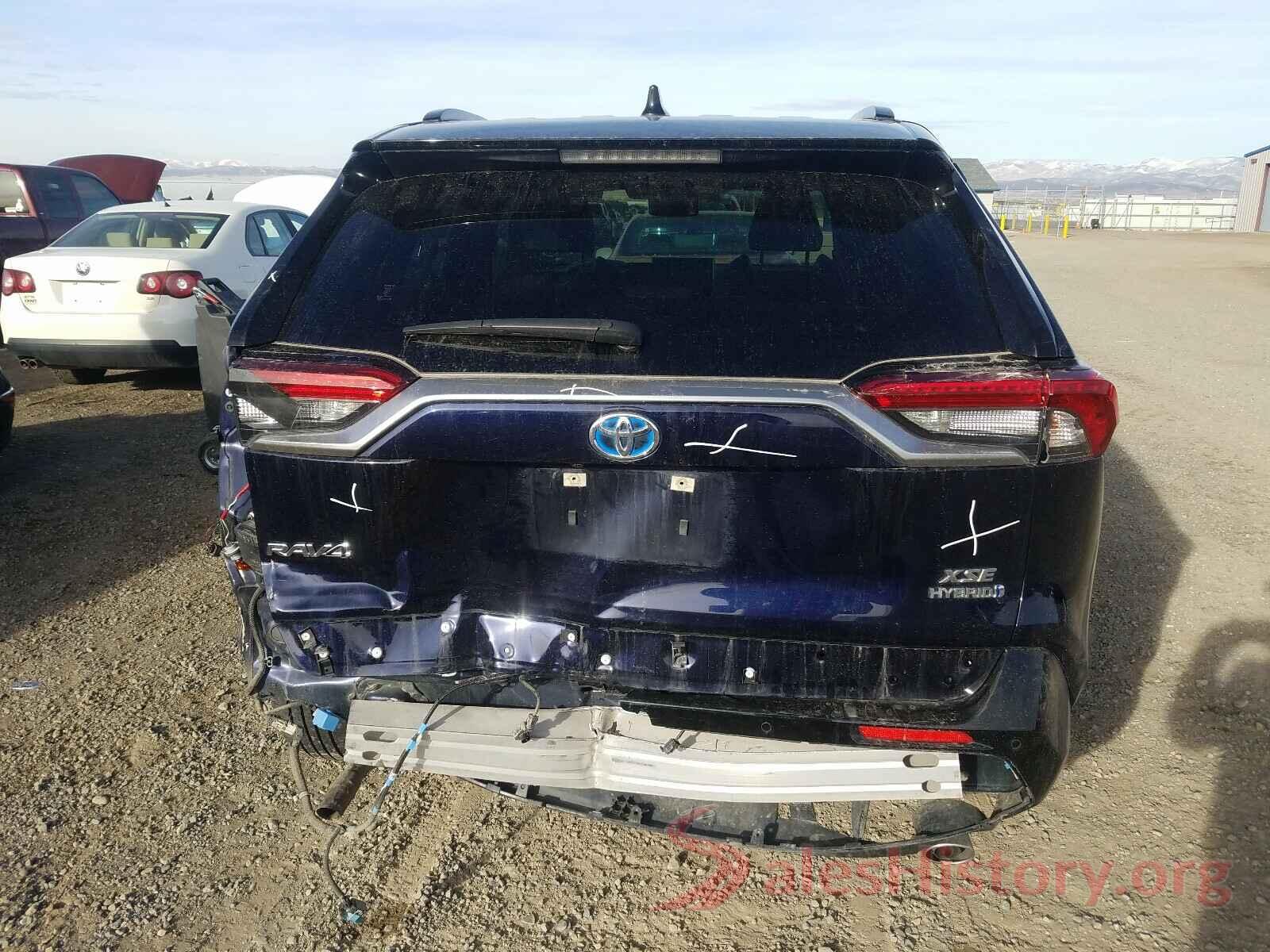 JTMEWRFV7KD505752 2019 TOYOTA RAV4