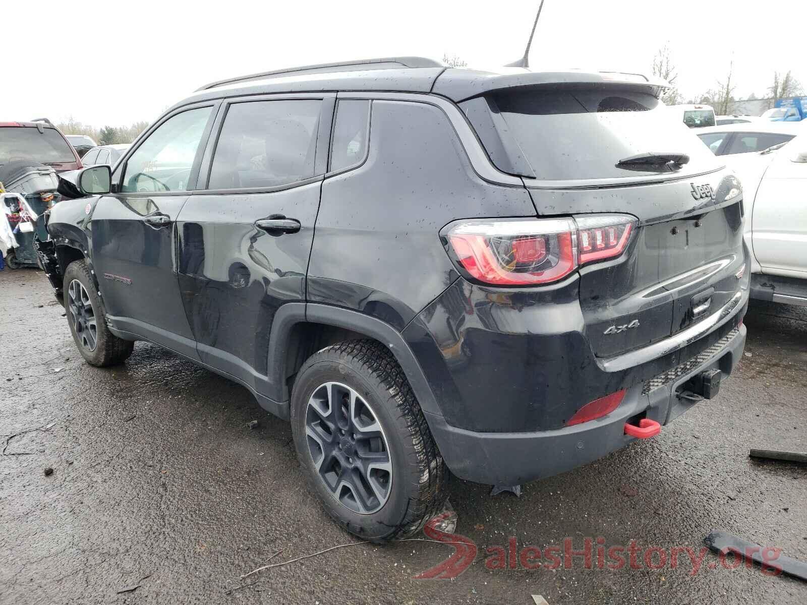 3C4NJDDB9JT484910 2018 JEEP COMPASS