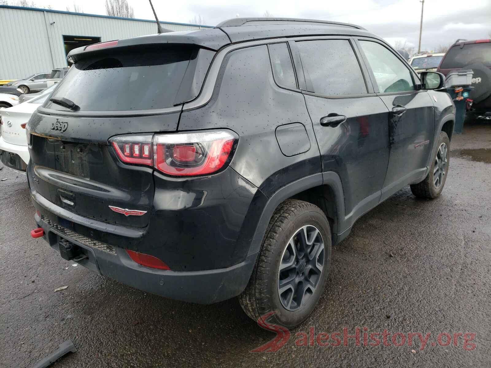 3C4NJDDB9JT484910 2018 JEEP COMPASS