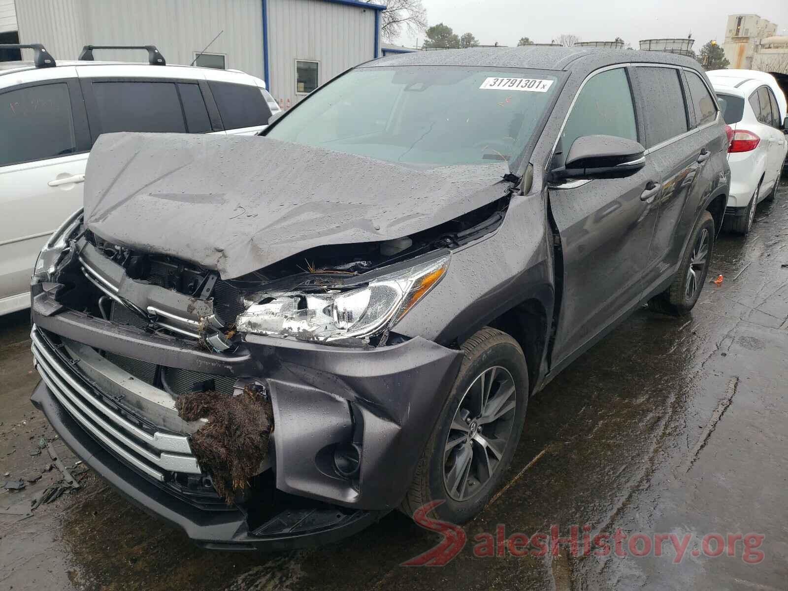 5TDZZRFH3KS319696 2019 TOYOTA HIGHLANDER