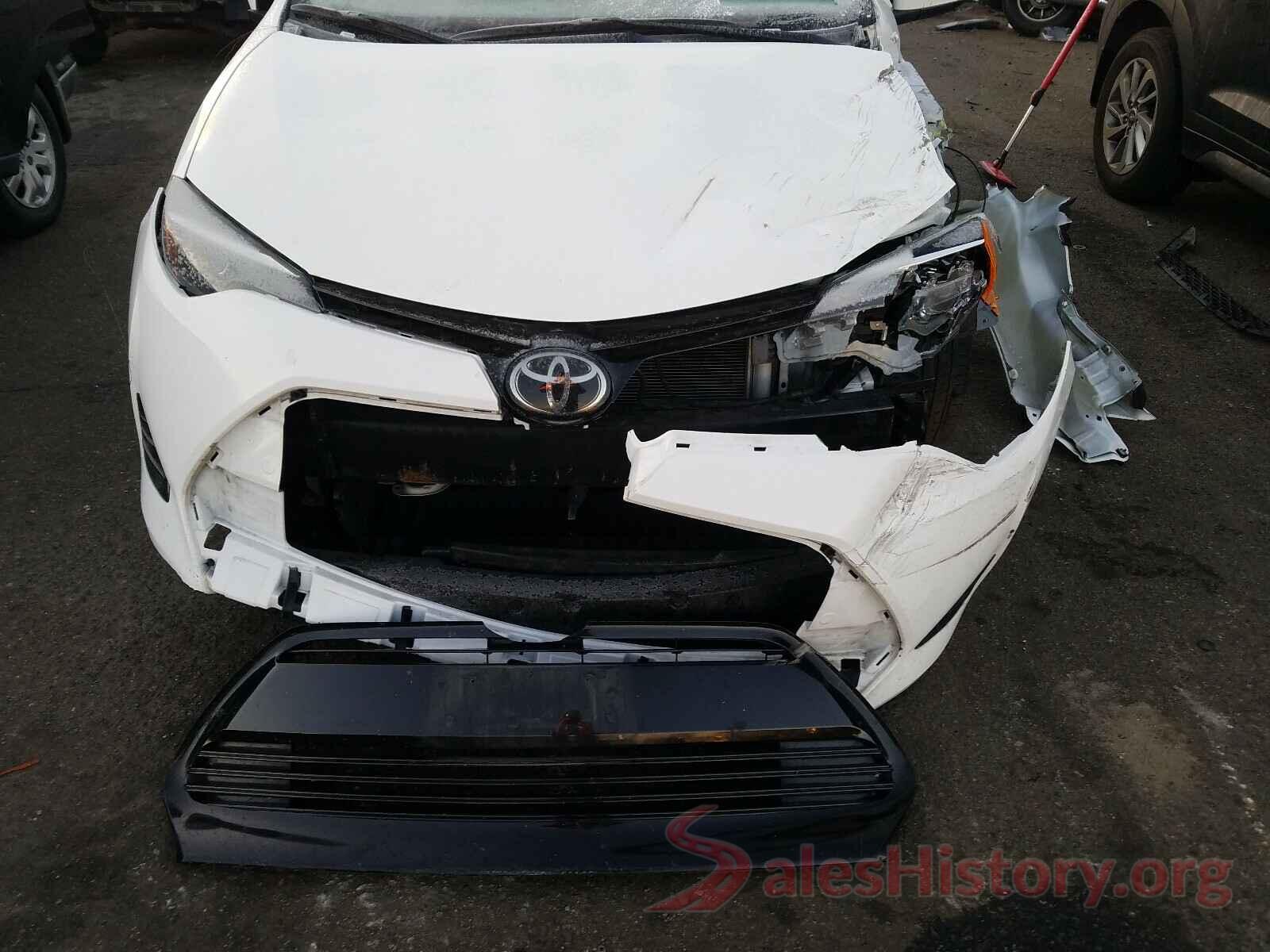 2T1BURHE9JC068824 2018 TOYOTA COROLLA