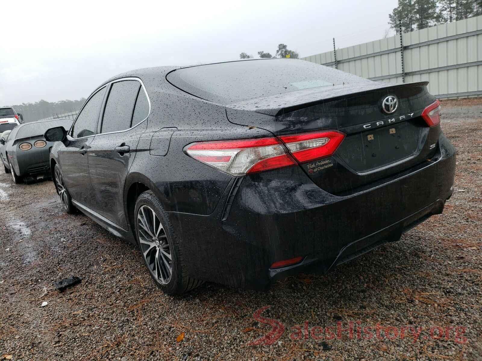 4T1B11HK4JU518569 2018 TOYOTA CAMRY