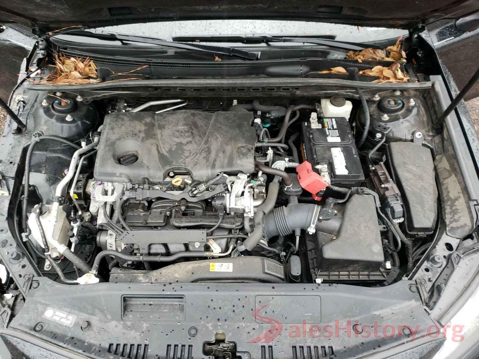 4T1B11HK4JU518569 2018 TOYOTA CAMRY