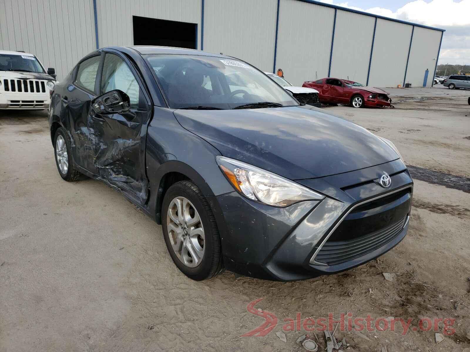 3MYDLBYV9JY324853 2018 TOYOTA YARIS