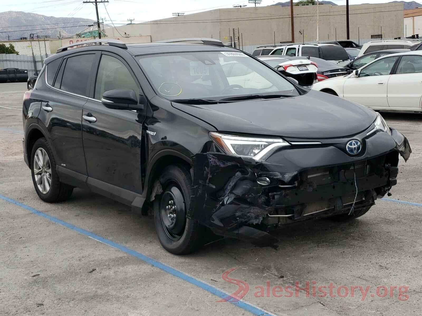 JTMDJREV7JD197766 2018 TOYOTA RAV4