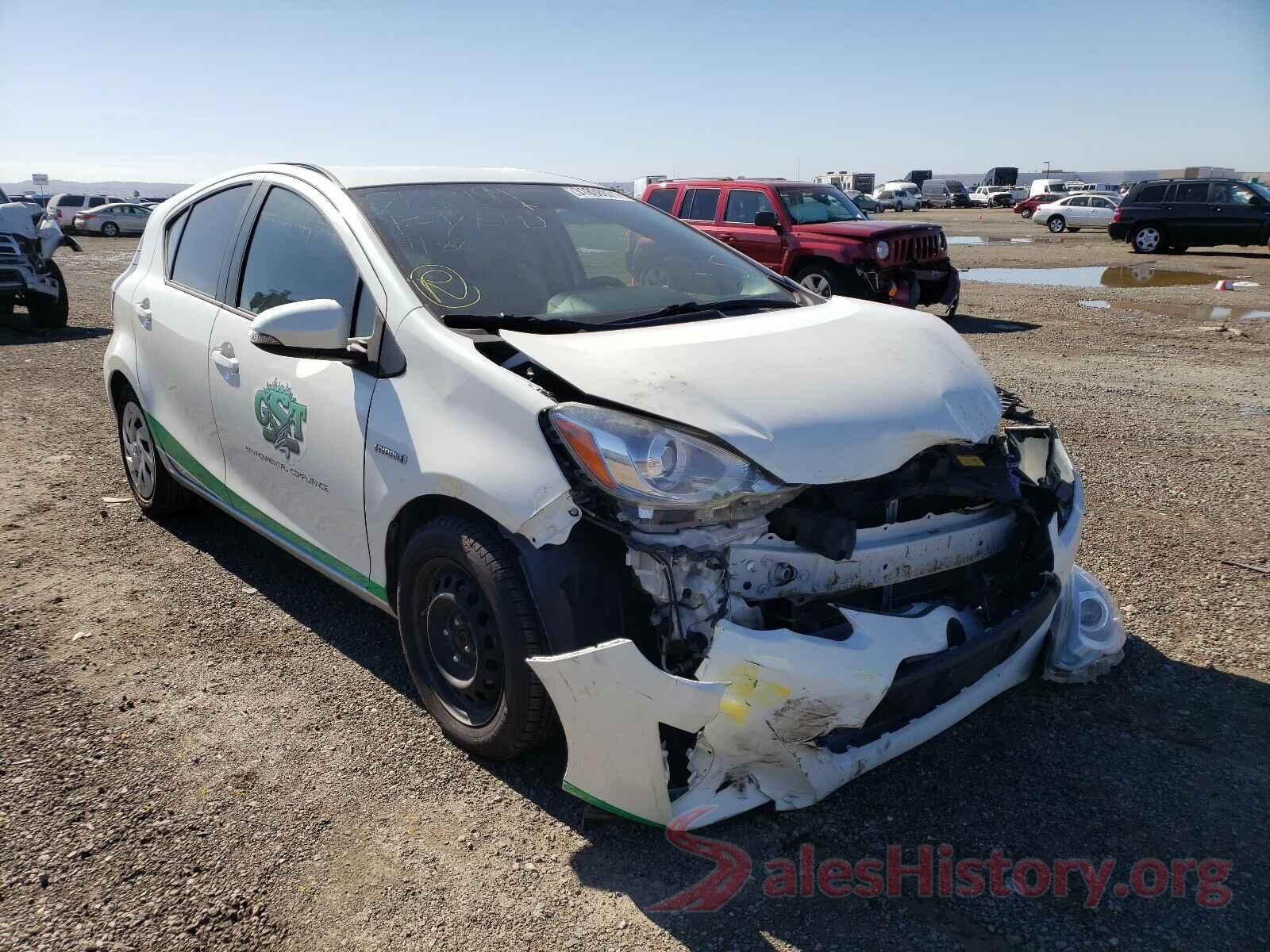 JTDKDTB36F1583019 2015 TOYOTA PRIUS