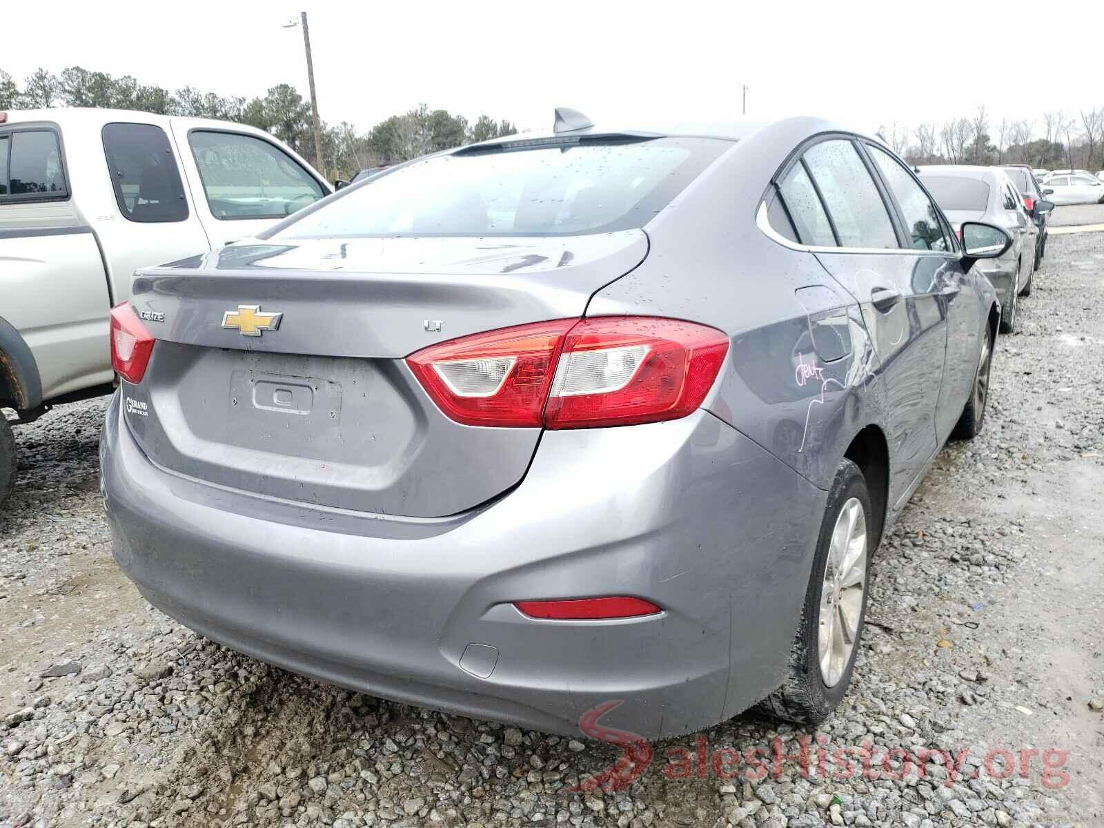 1G1BE5SM9K7124133 2019 CHEVROLET CRUZE