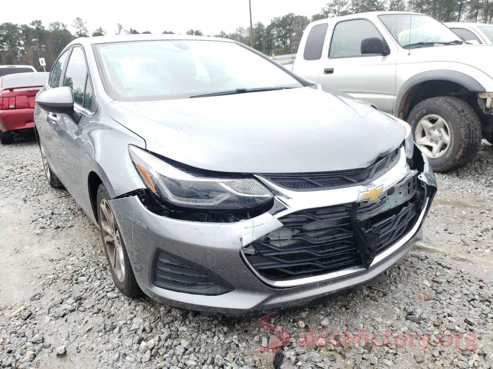 1G1BE5SM9K7124133 2019 CHEVROLET CRUZE