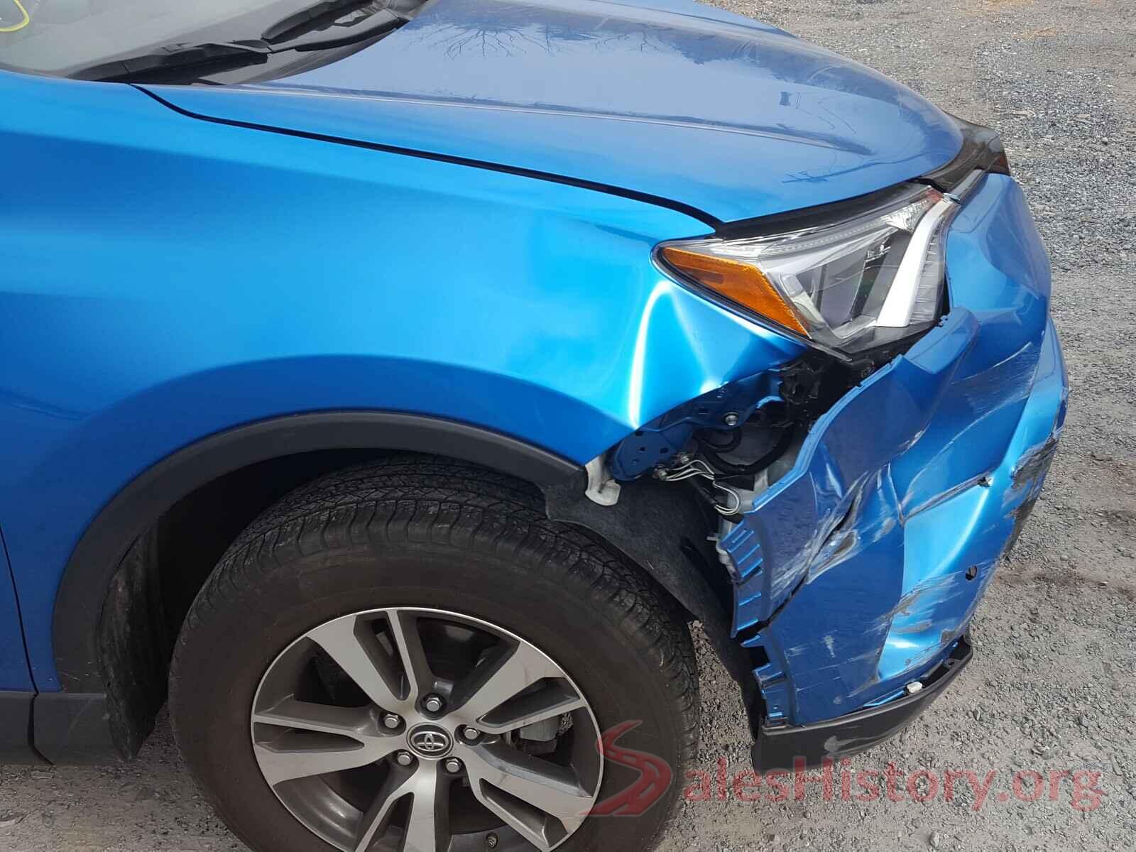 JTMRFREV9JD250703 2018 TOYOTA RAV4