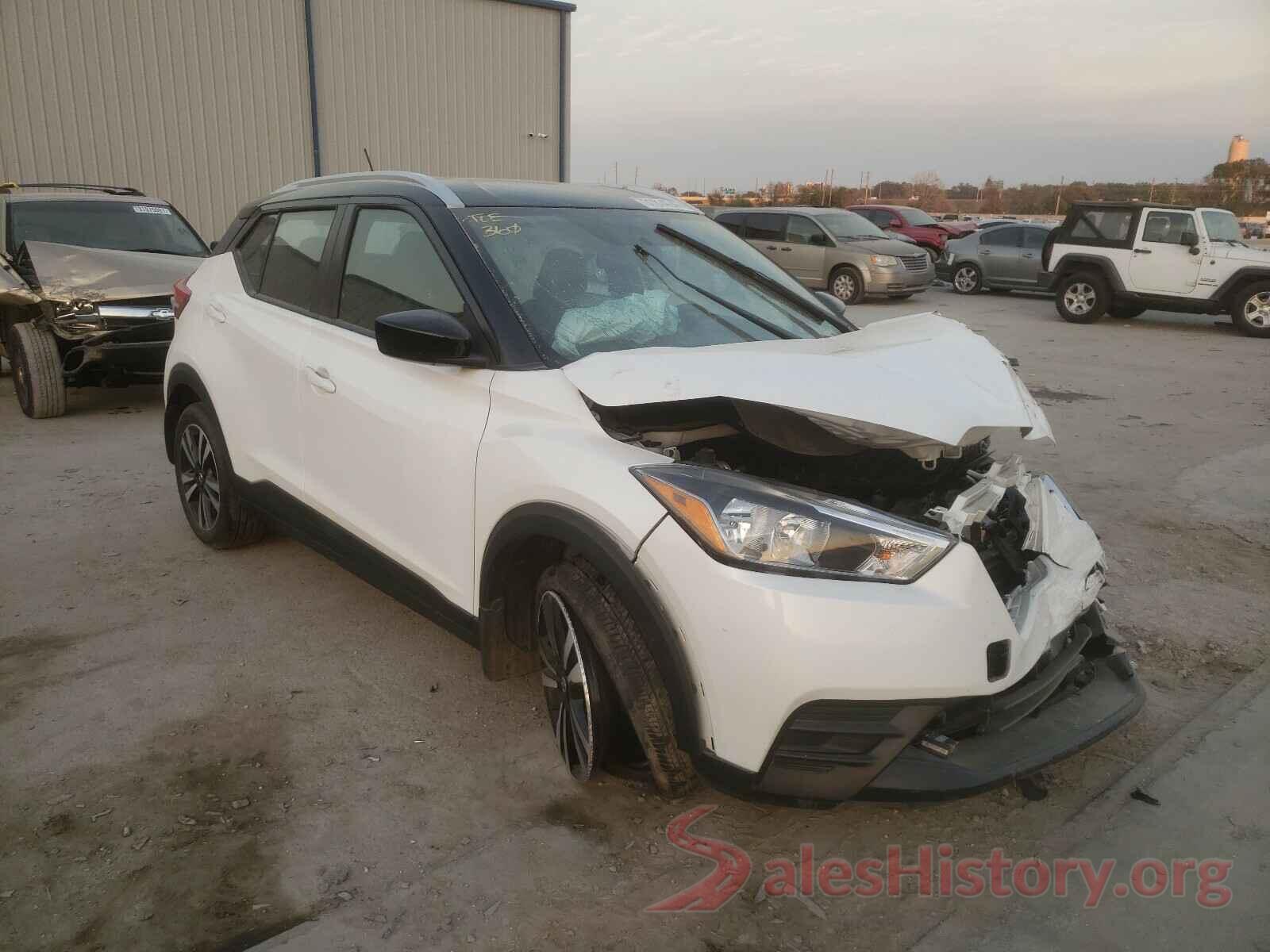 3N1CP5CU3KL560883 2019 NISSAN KICKS