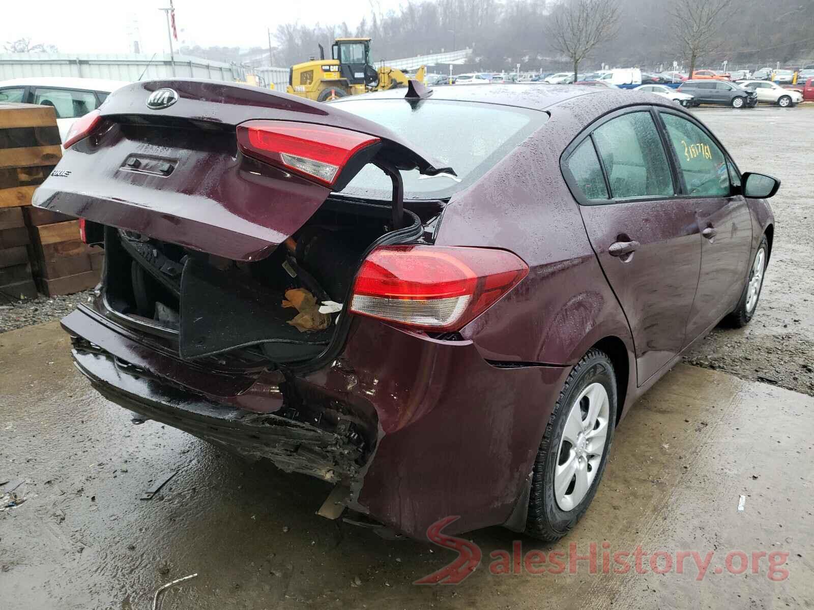 3KPFK4A77JE217240 2018 KIA FORTE