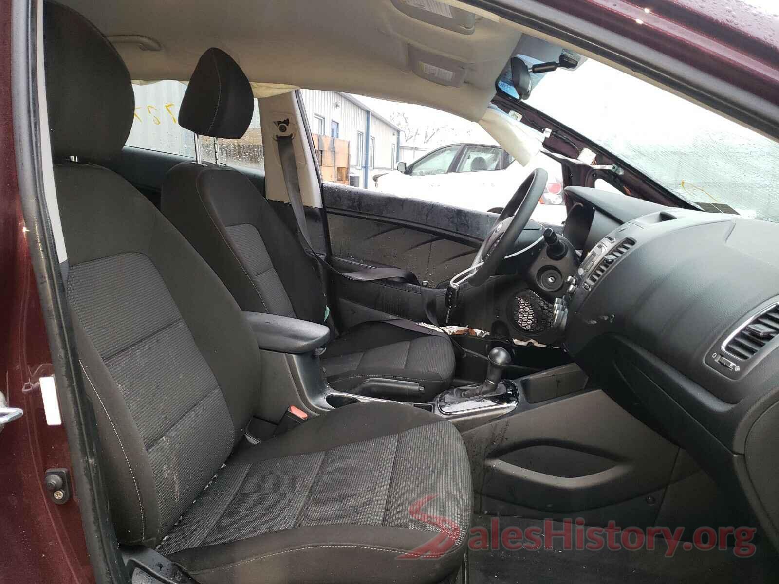 3KPFK4A77JE217240 2018 KIA FORTE