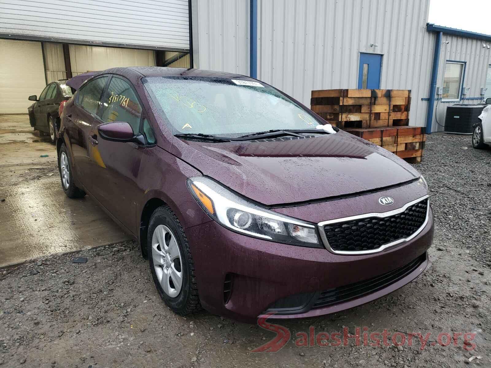 3KPFK4A77JE217240 2018 KIA FORTE