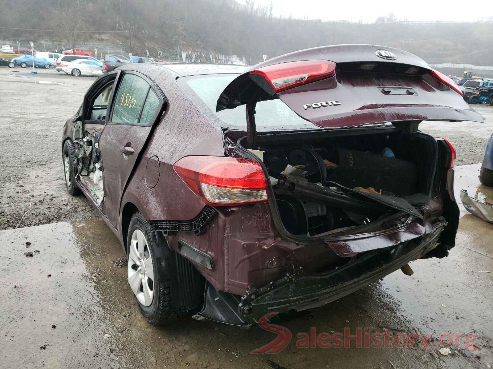 3KPFK4A77JE217240 2018 KIA FORTE