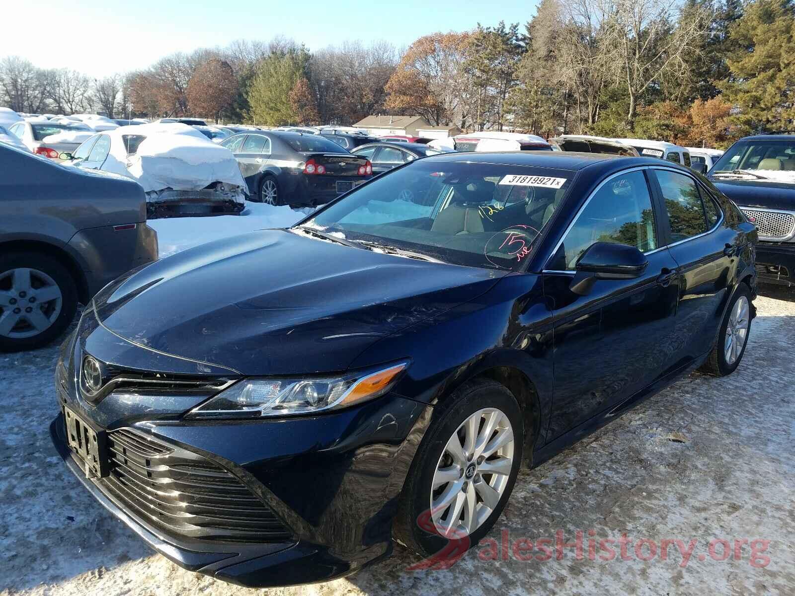 4T1B11HK3JU520474 2018 TOYOTA CAMRY