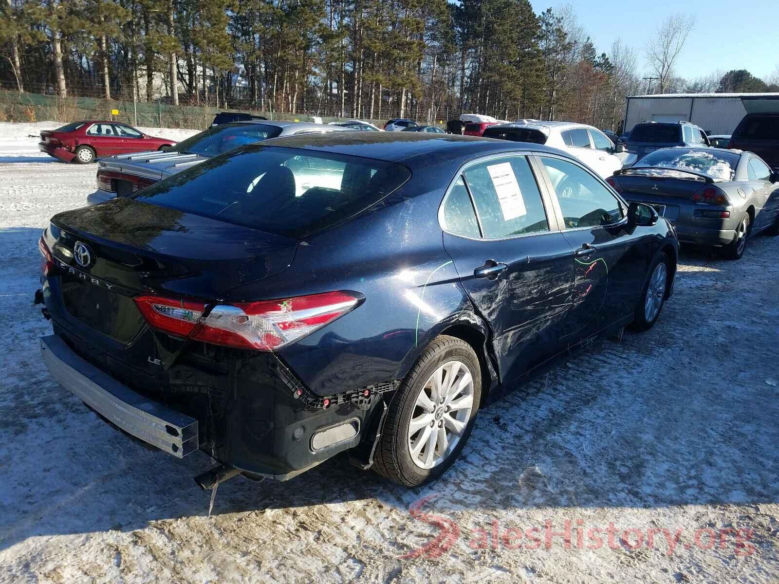 4T1B11HK3JU520474 2018 TOYOTA CAMRY