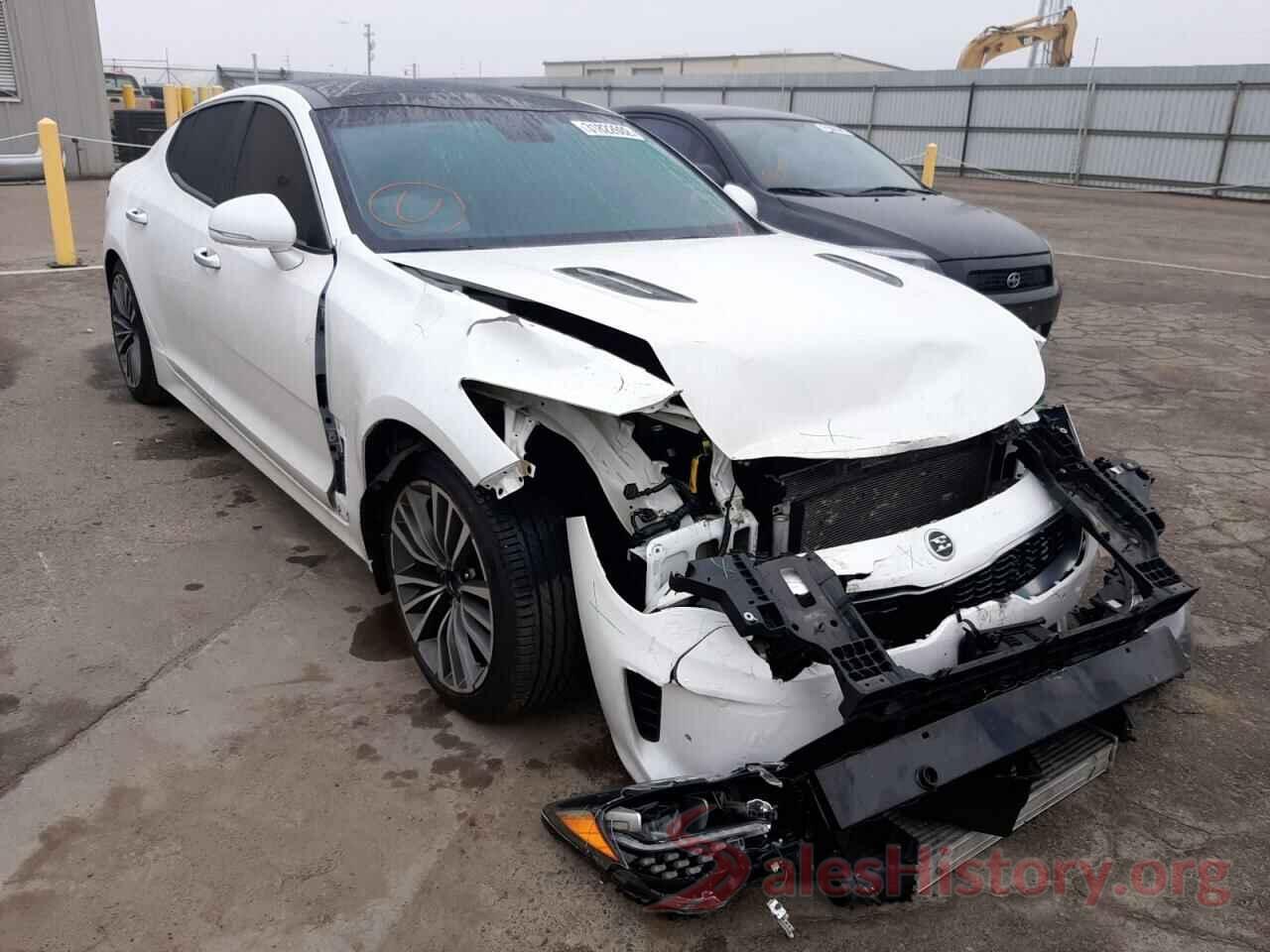 KNAE25LA4J6012326 2018 KIA STINGER