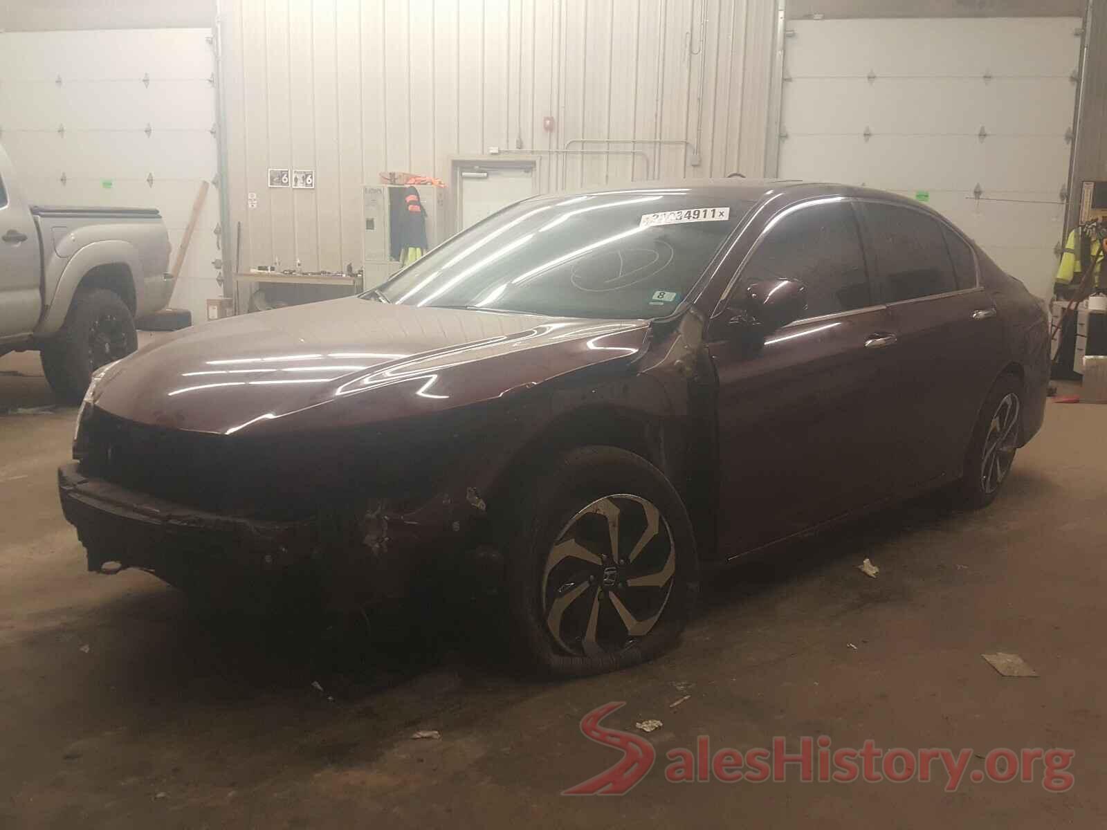 1HGCR2F81HA063014 2017 HONDA ACCORD