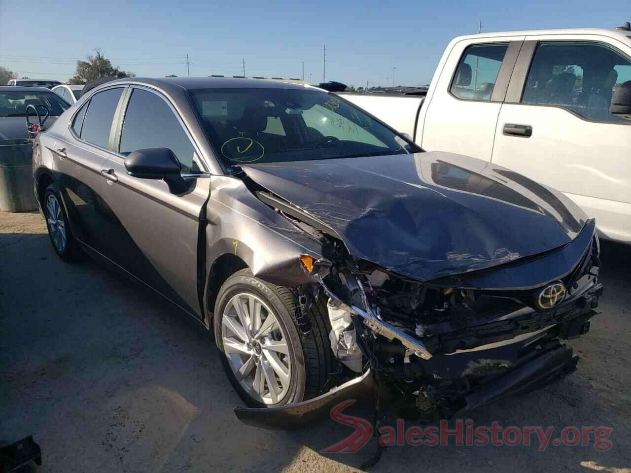 4T1C11AK9MU439269 2021 TOYOTA CAMRY