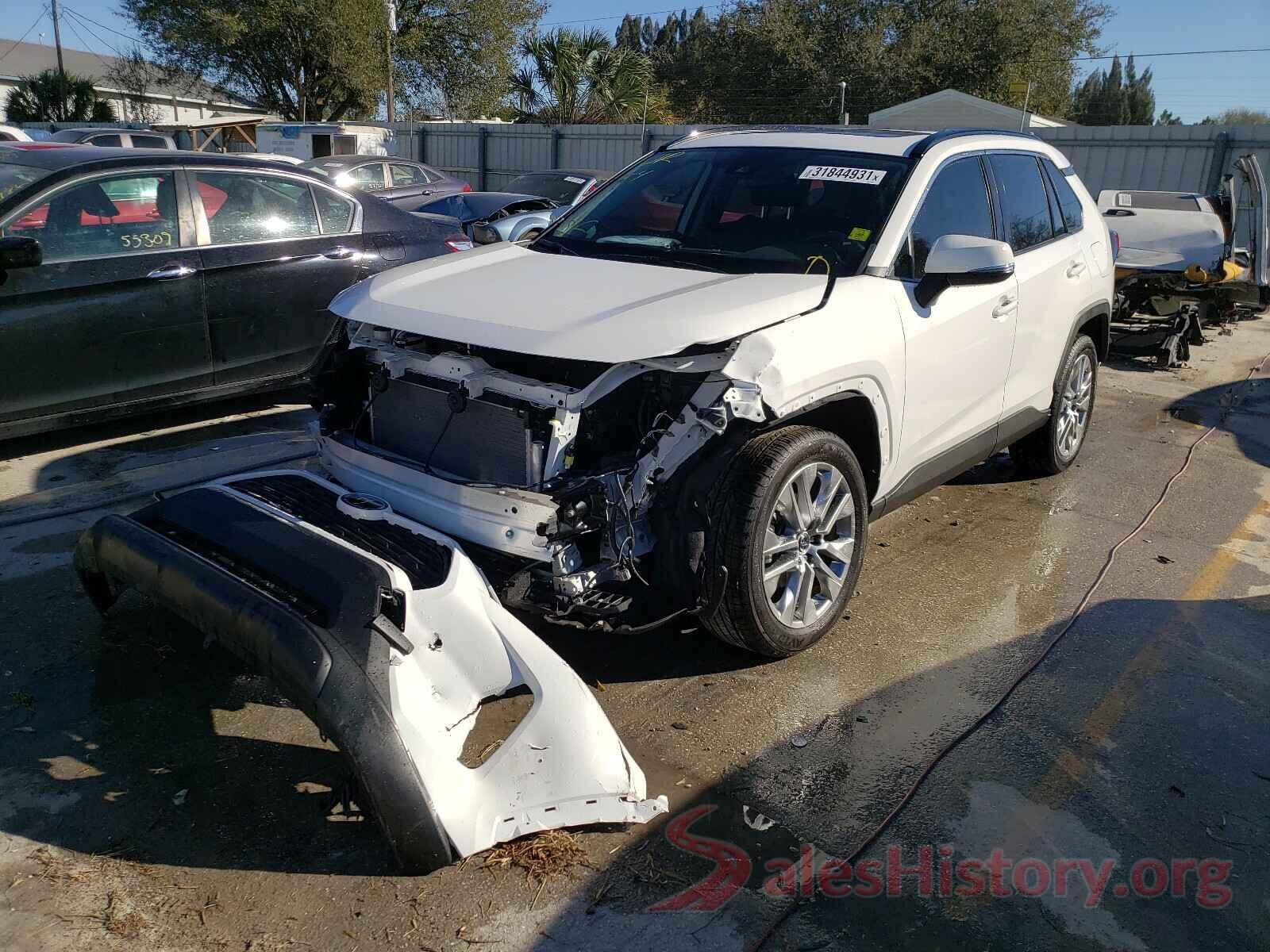 JTMC1RFV6KD020119 2019 TOYOTA RAV4