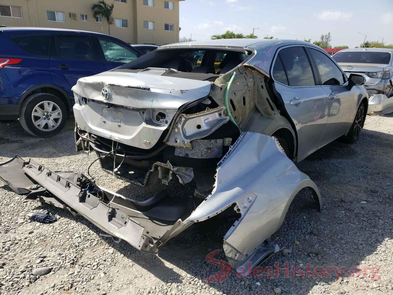 4T1B11HK5JU563018 2018 TOYOTA CAMRY