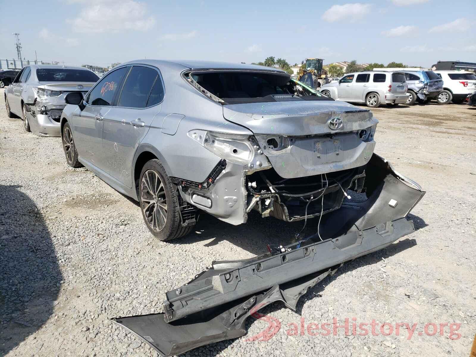 4T1B11HK5JU563018 2018 TOYOTA CAMRY