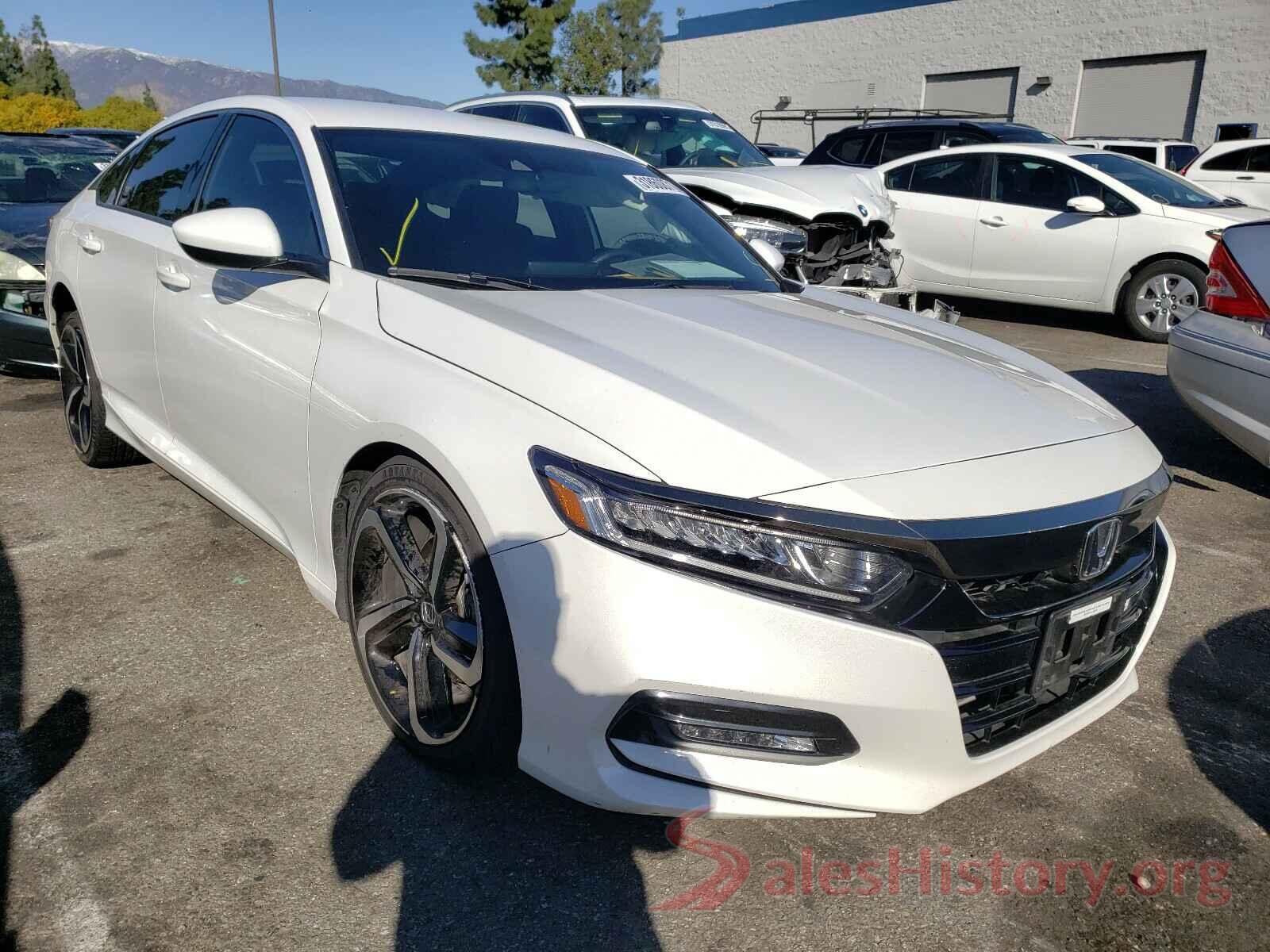 1HGCV1F31JA128718 2018 HONDA ACCORD