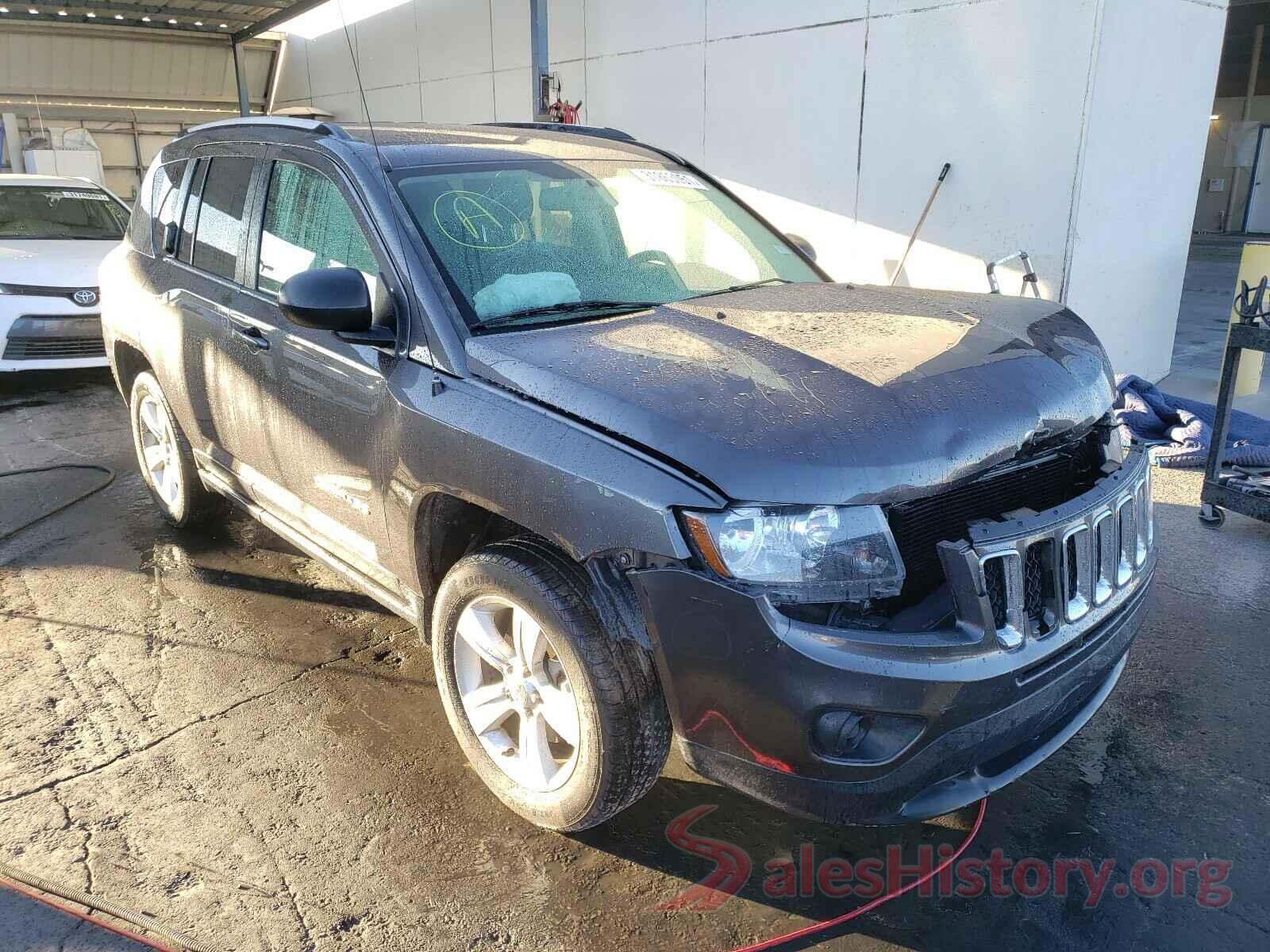 1C4NJDBB2GD520387 2016 JEEP COMPASS