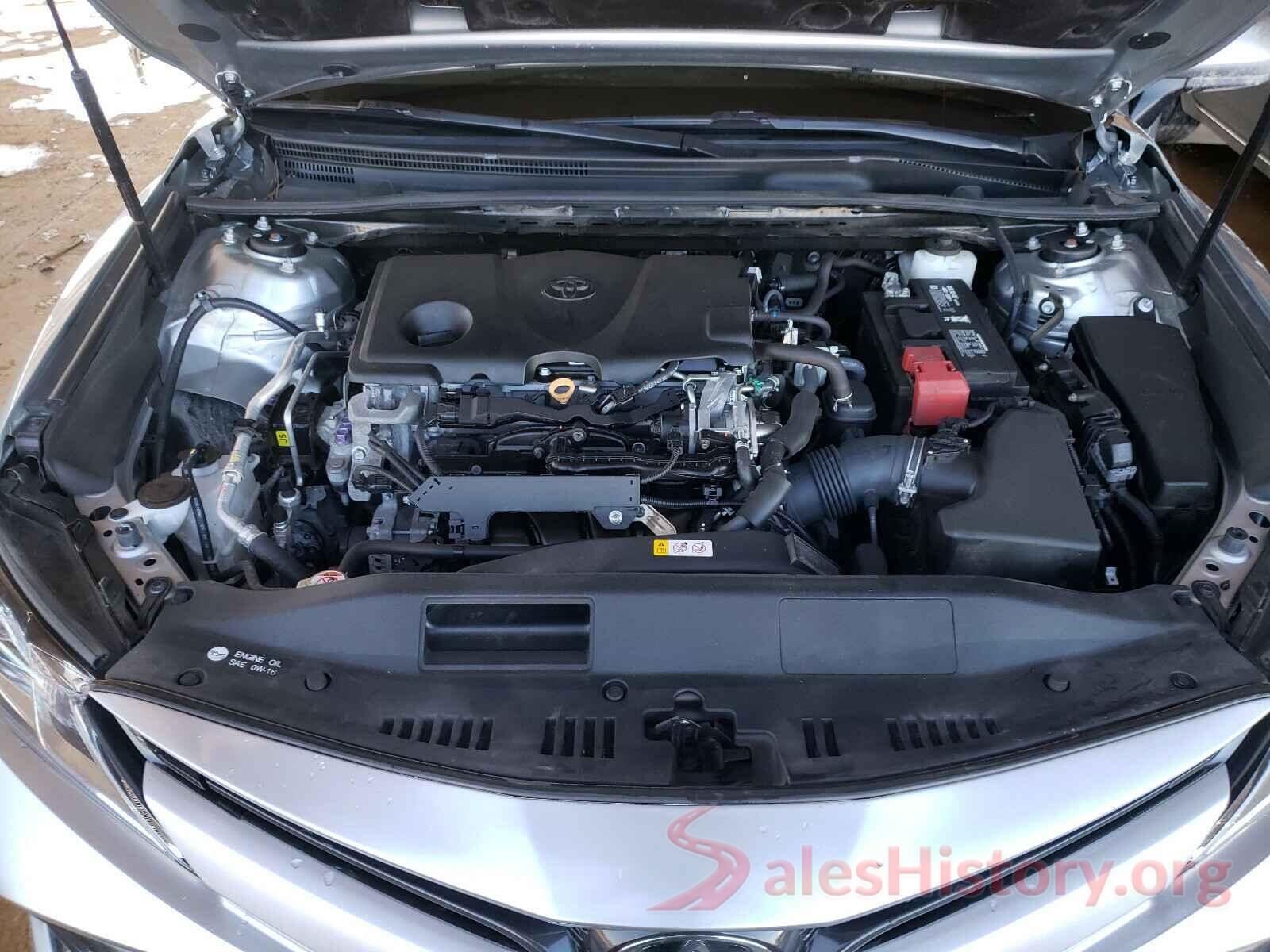 4T1B11HK0JU651300 2018 TOYOTA CAMRY