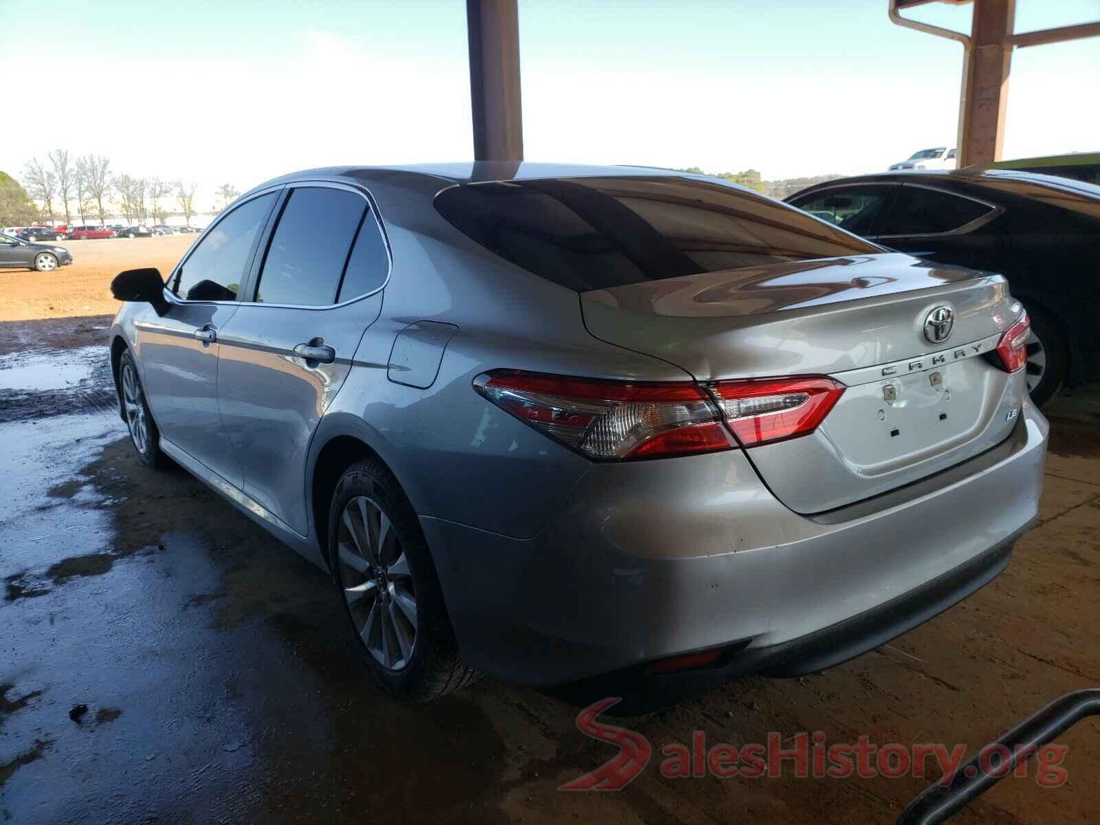 4T1B11HK0JU651300 2018 TOYOTA CAMRY