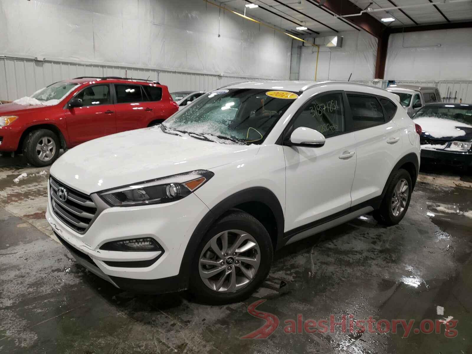 KM8J3CA22HU371688 2017 HYUNDAI TUCSON