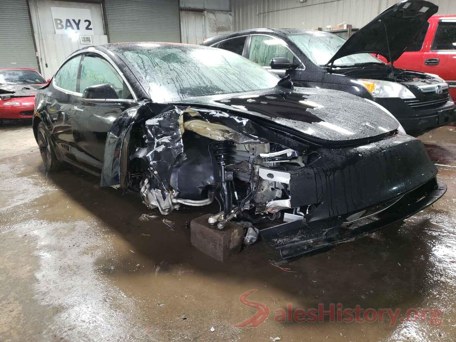 5YJ3E1EB7JF103059 2018 TESLA MODEL 3