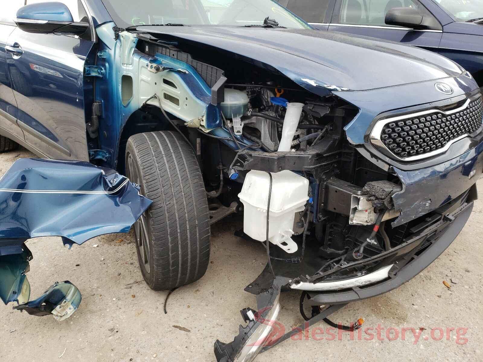 KNDCE3LC3J5174428 2018 KIA NIRO