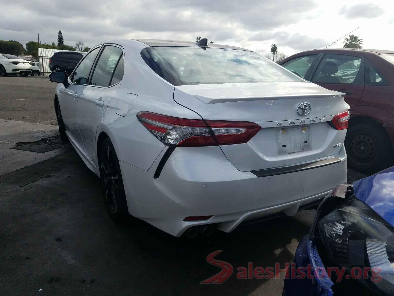 4T1BZ1HK0JU015730 2018 TOYOTA CAMRY