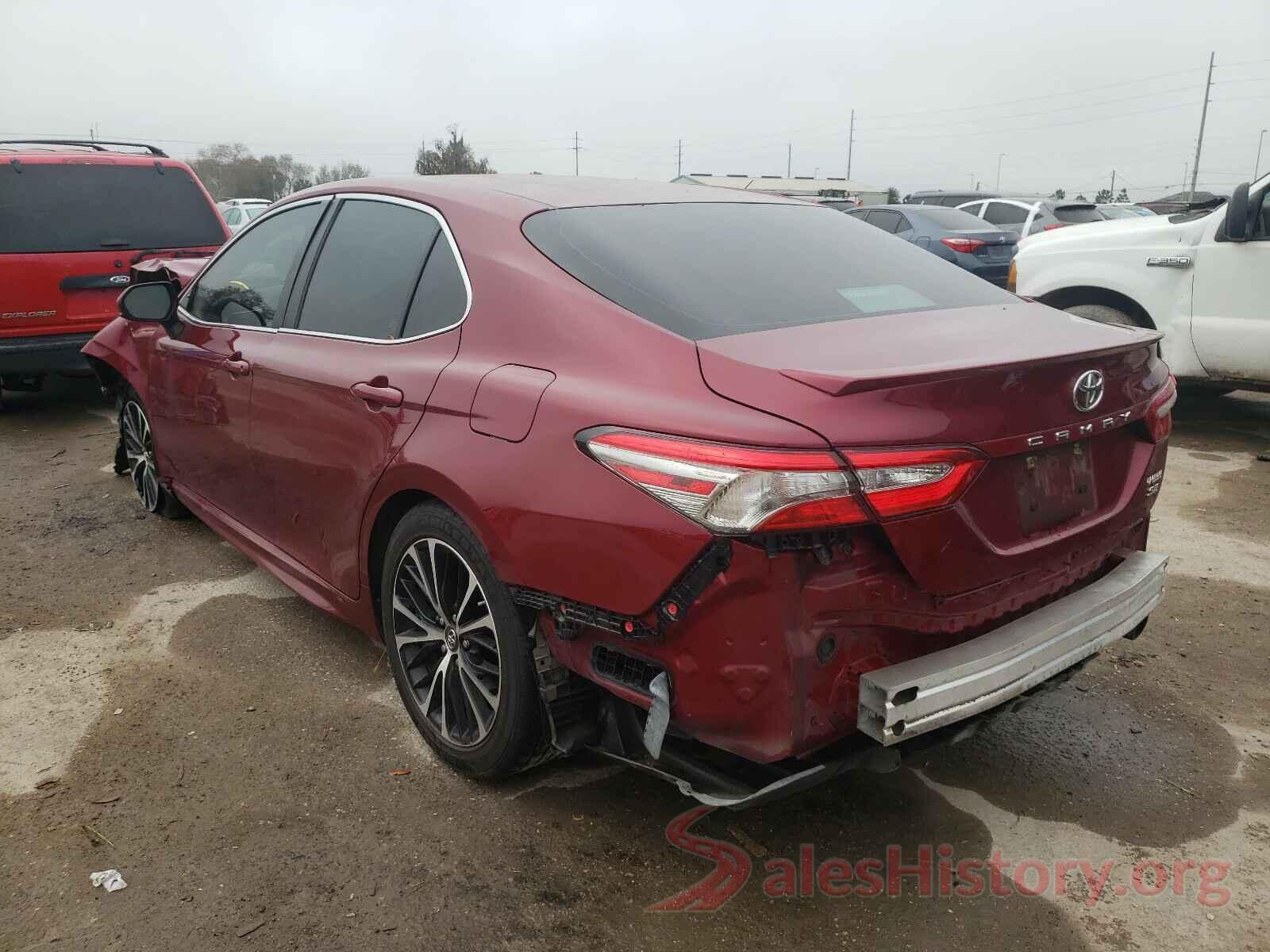 4T1B11HK1JU605569 2018 TOYOTA CAMRY