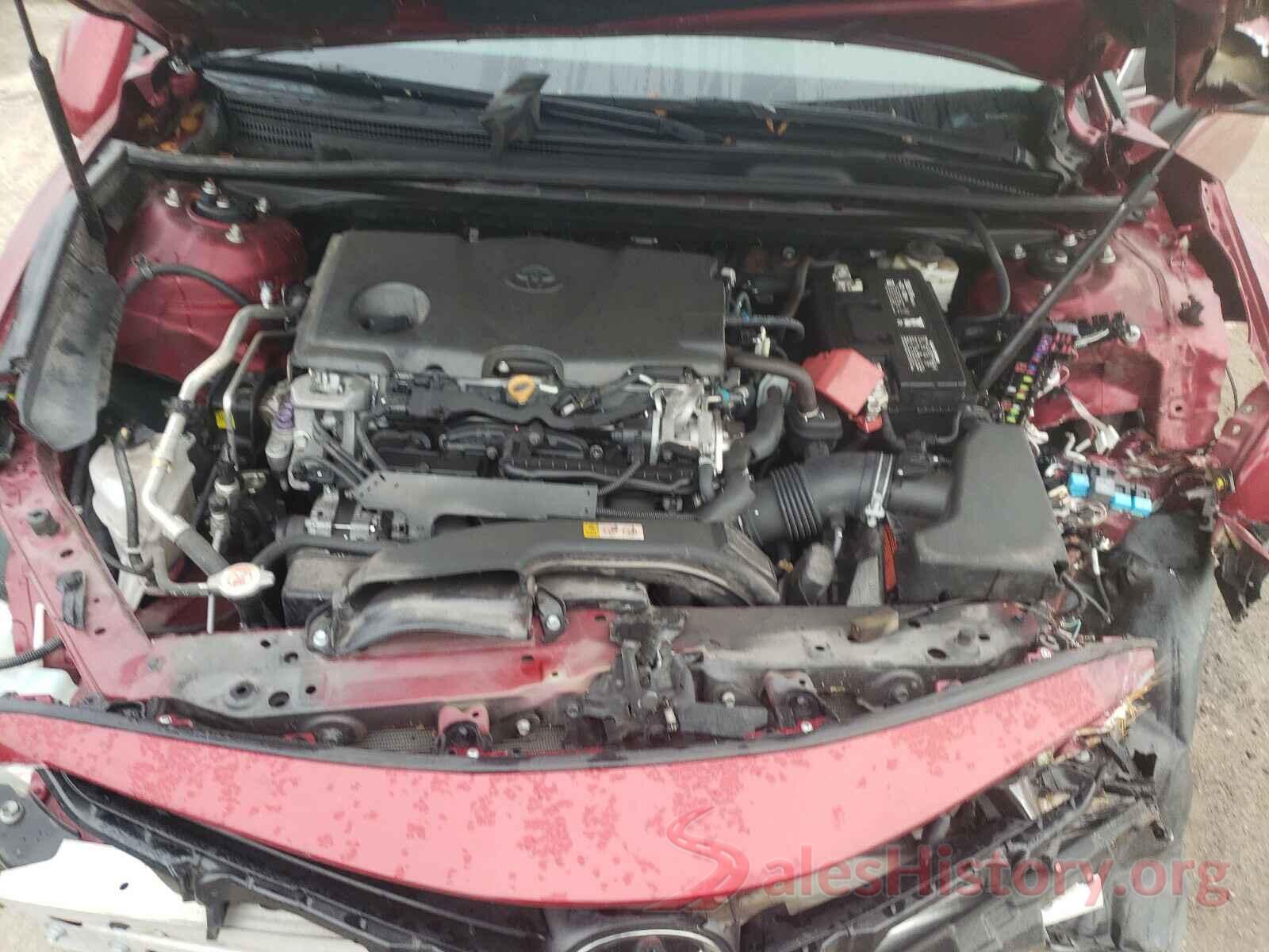 4T1B11HK1JU605569 2018 TOYOTA CAMRY