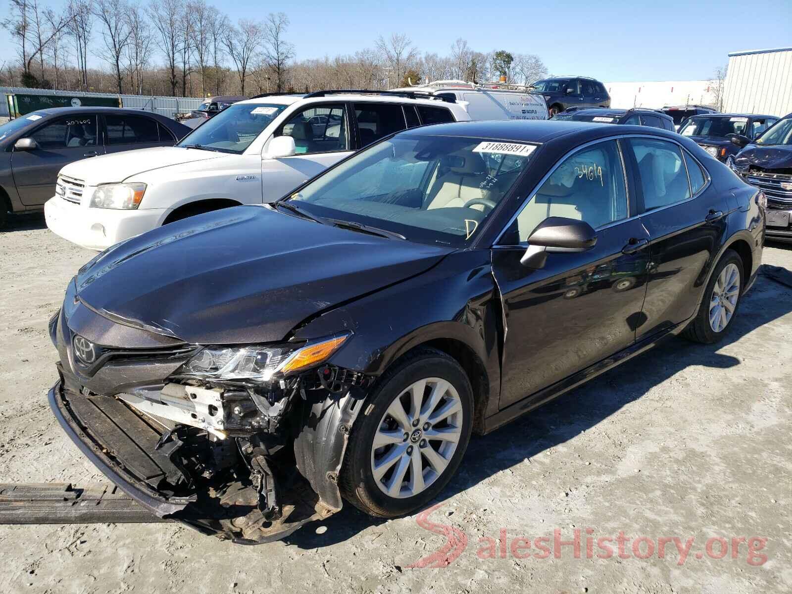 4T1B11HK6KU744470 2019 TOYOTA CAMRY